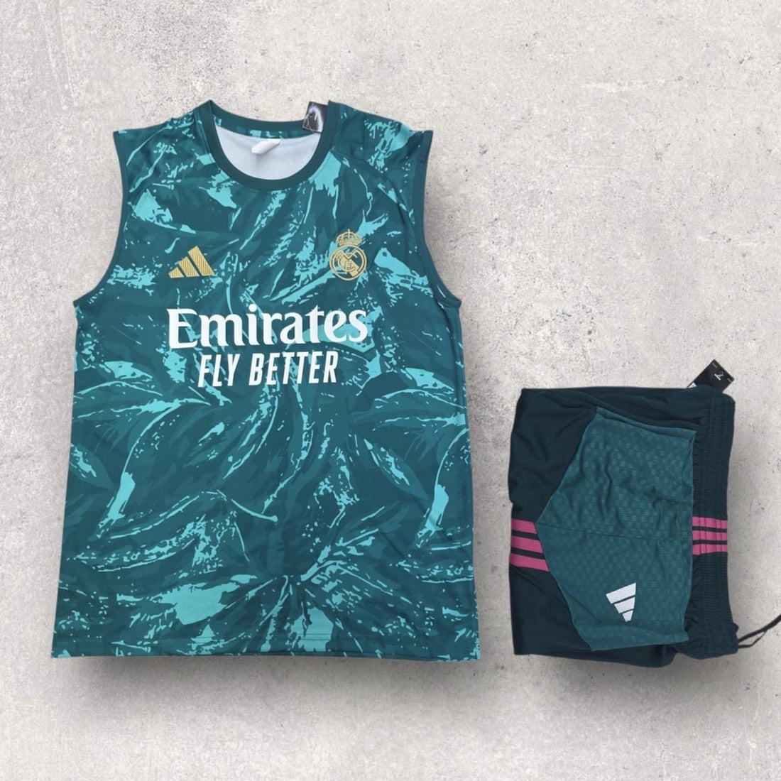 Real Madrid Teal Leaf Training Set